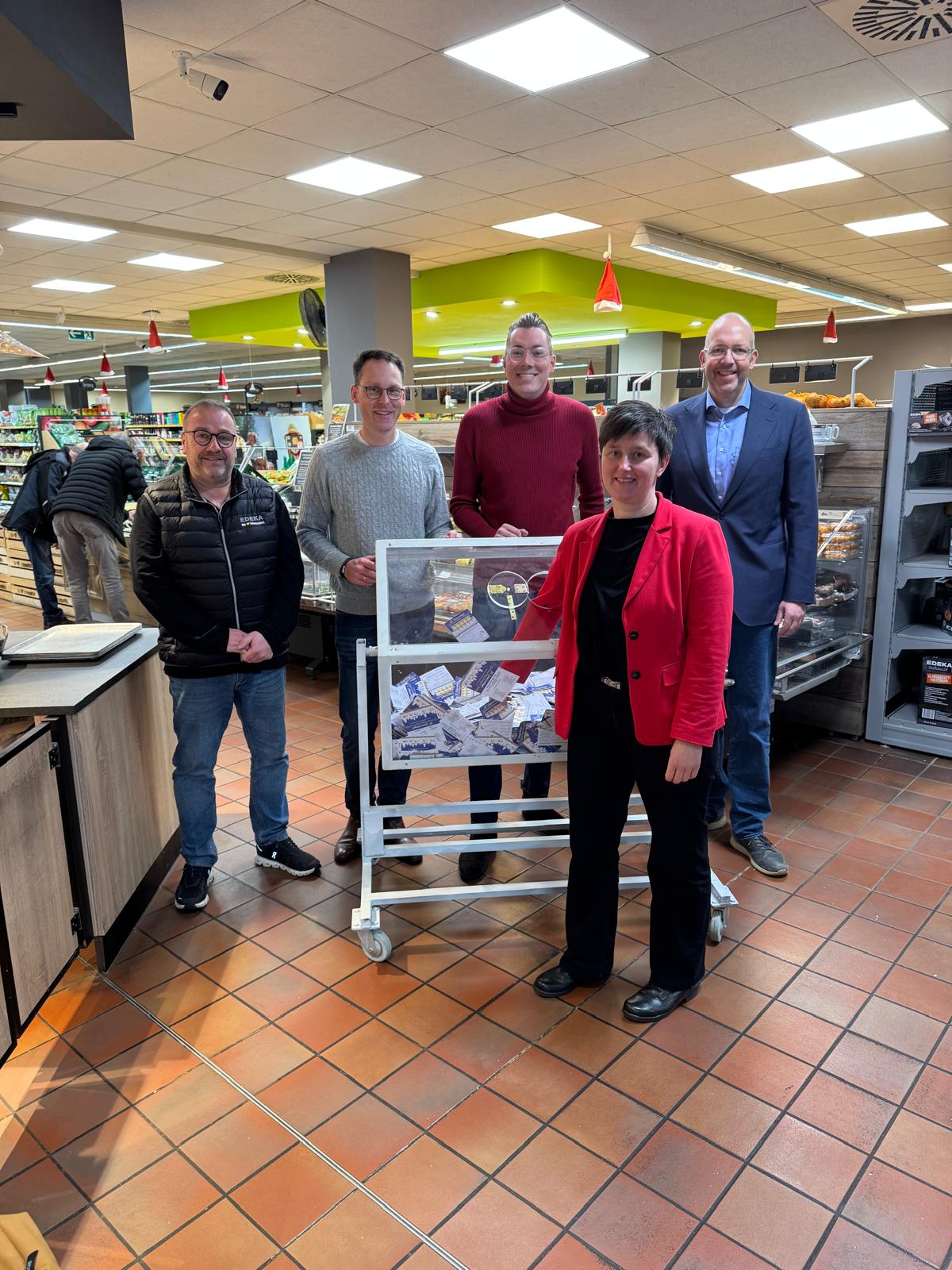 Read more about the article Weihnachtsgewinnspiel 2025 – Gewinner 2. Ziehung (06.12.2025)